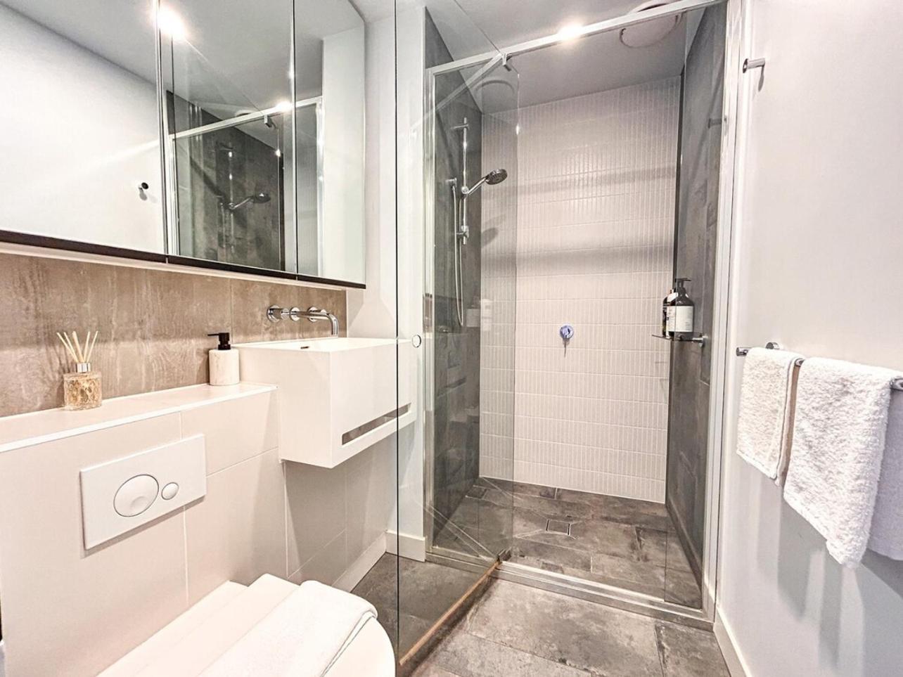 Dreamy View On High Level 2Br1Ba Apt Cbd Poolgy Melbourne Exterior foto